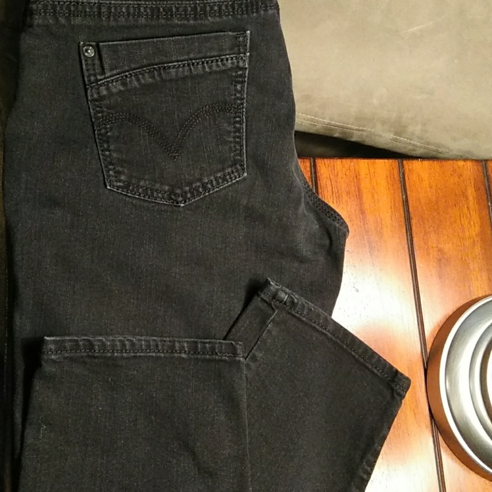 Skinny - Picture 2 of 4